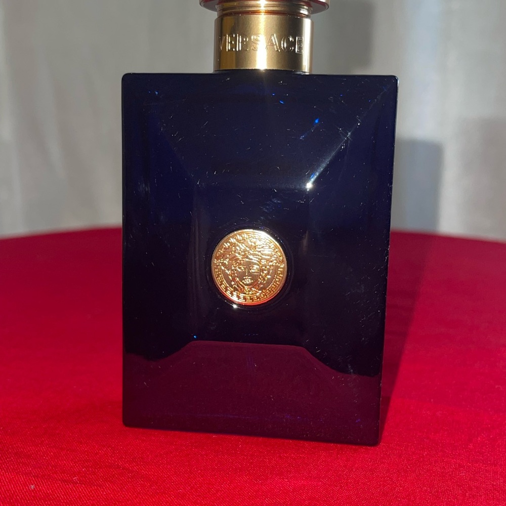 Versace Dylan Blue Pour Homme Eau de Toilette Tester Spray 100ml Men’s Brand New - Picture 4 of 9